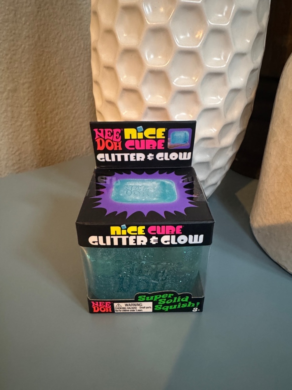 Nice Cube Glitter & Glow Super Solid Squish - Teal